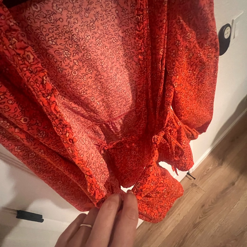 Universal Thread Red Patterned Blouse - Picture 2 of 3